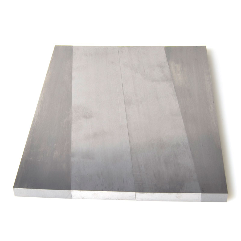 Recubrimiento de superficies con placas de metal duro